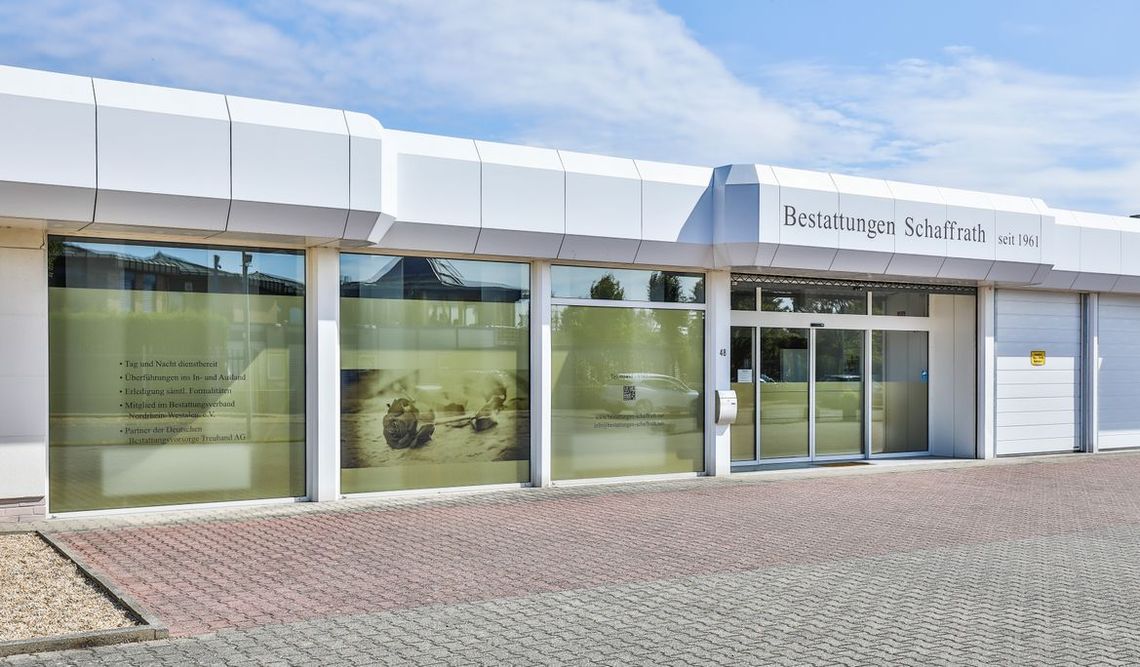 Beerdigungsinstitut Schaffrath, An Fürthenrode 48, 52511 Geilenkirchen, Beerdigung, Bestattungsarten, Serviceleistungen, Formalitäten, Vorsorge, Galerie, Treuhand, Gebührensatzung